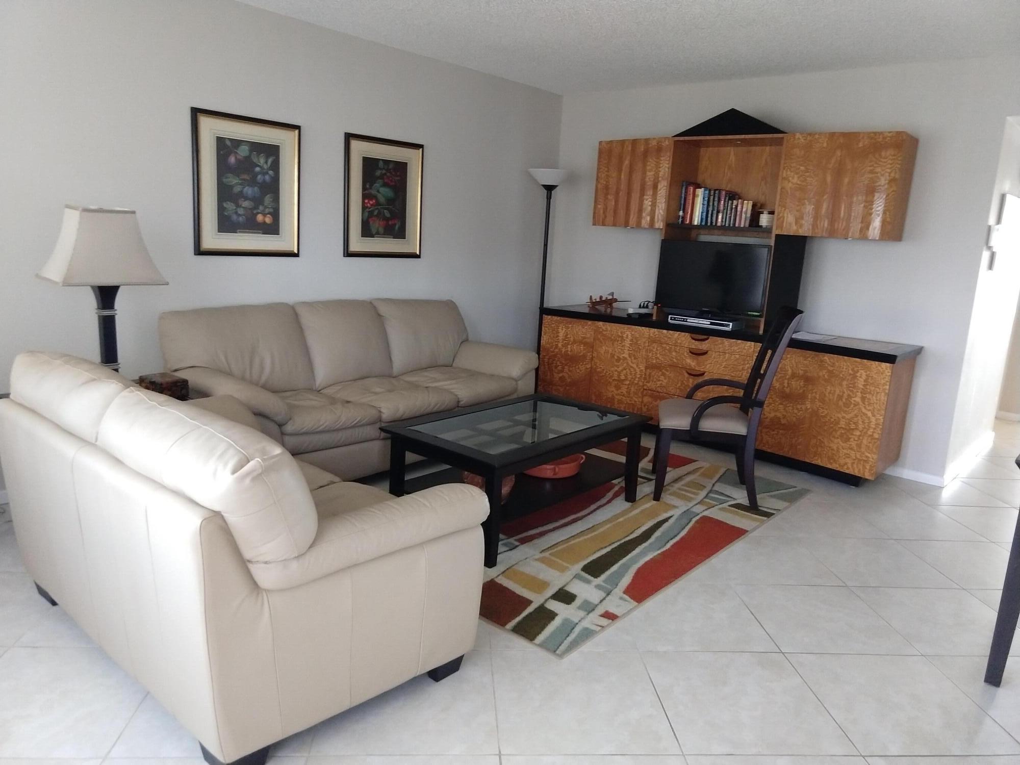 3015 Cornwall East Boca Raton, FL 33434 - Photo 9 of 28 IMG_20220102_111513130