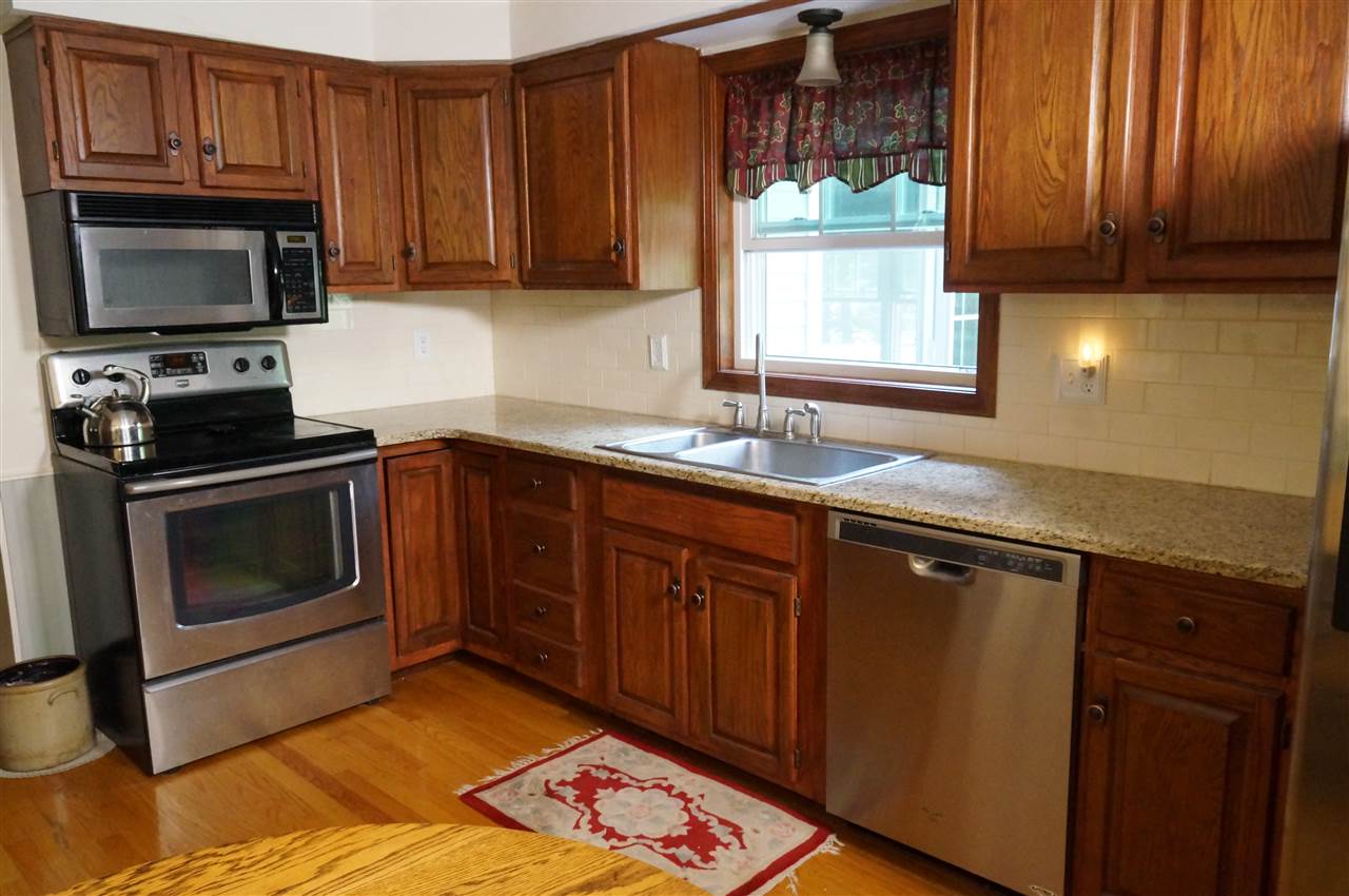 27 Lawson Farm Road Londonderry, NH 03053 - Photo 11 of 40