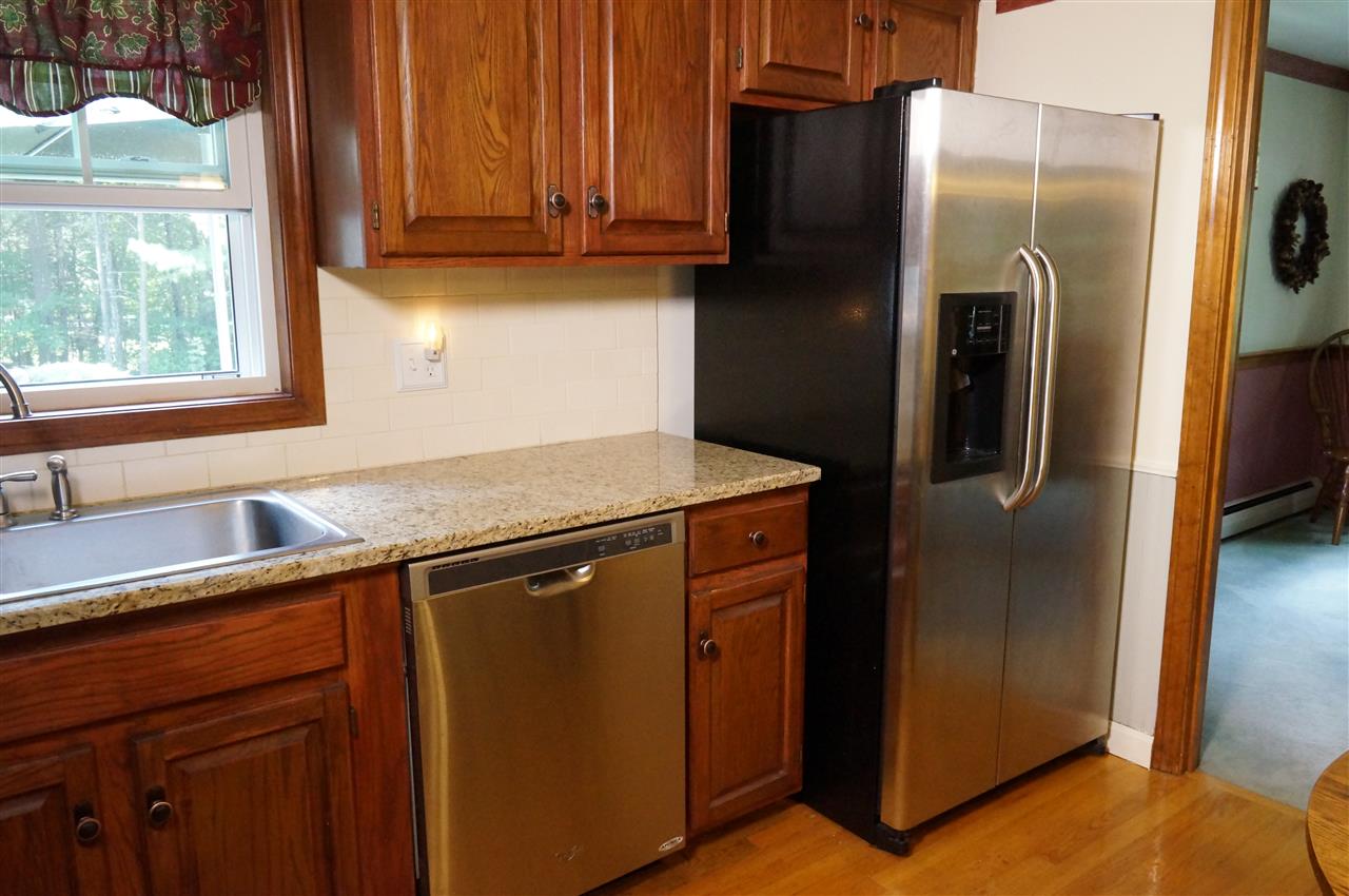 27 Lawson Farm Road Londonderry, NH 03053 - Photo 12 of 40