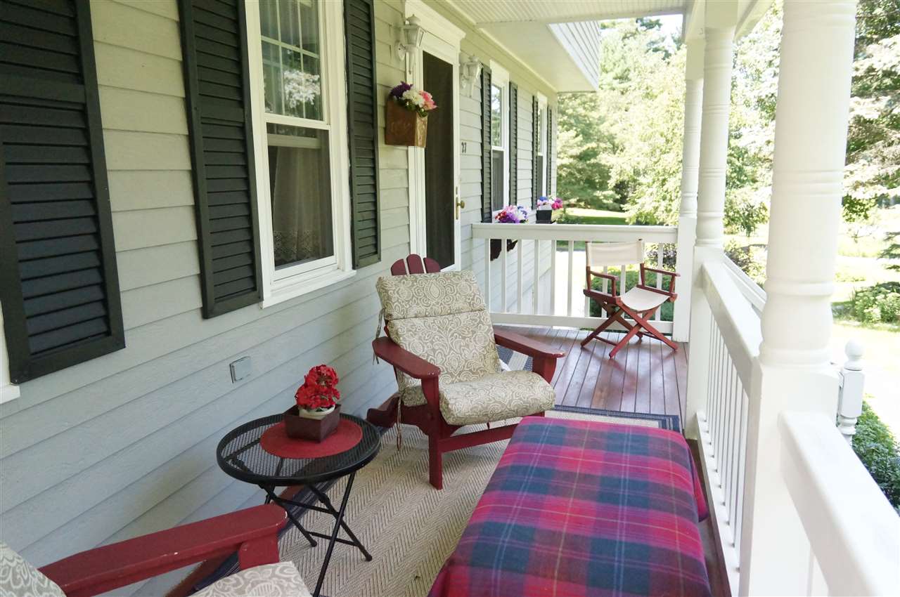 27 Lawson Farm Road Londonderry, NH 03053 - Photo 7 of 40