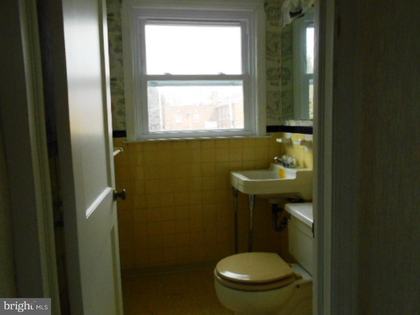 349 Larchwood Road Springfield, PA 19064 - Photo 14 of 16 Half Bath