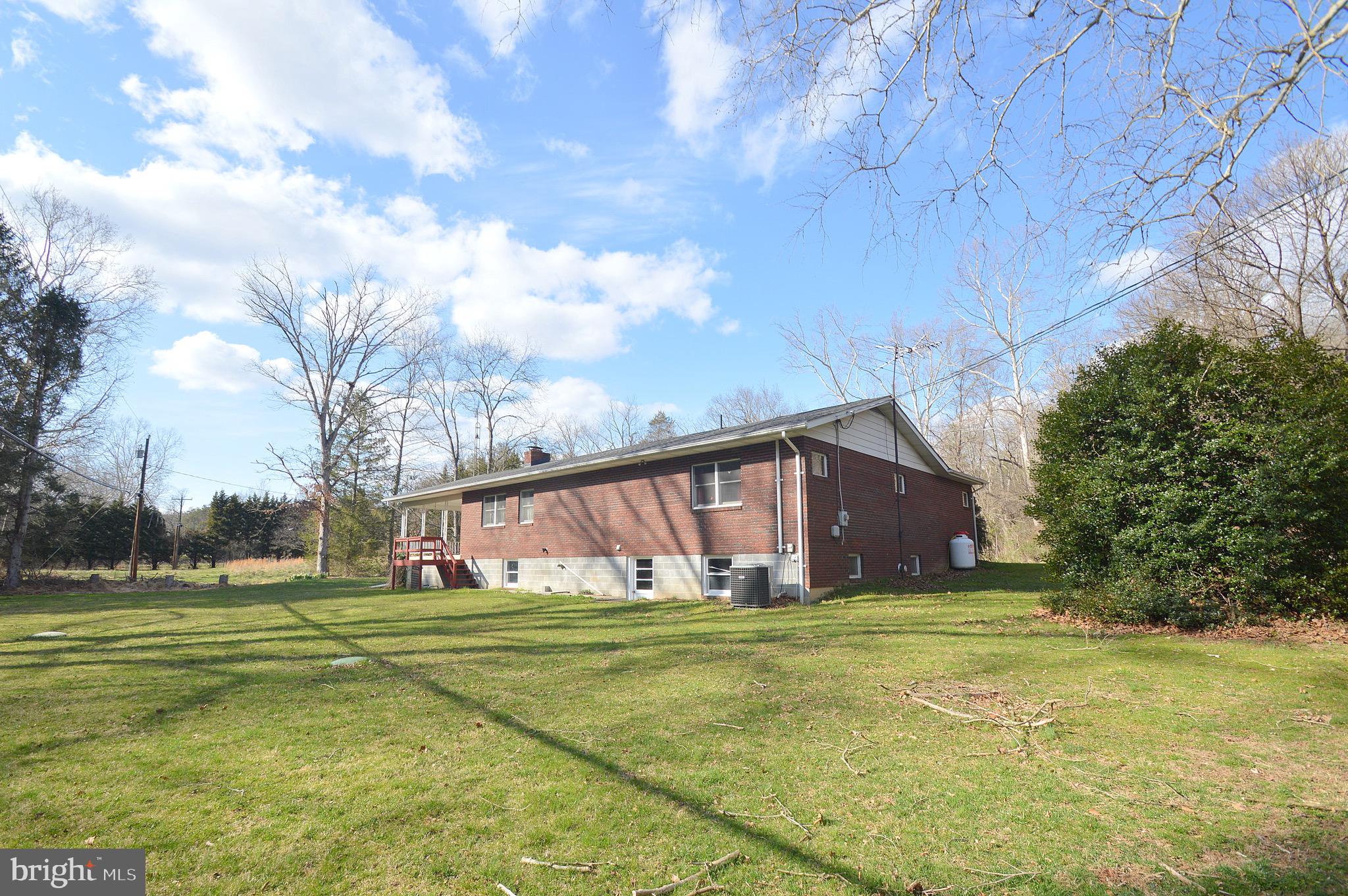 3150 New Hope Road Berkeley Springs, WV 25411 - Photo 5 of 62 Gallery Image 5