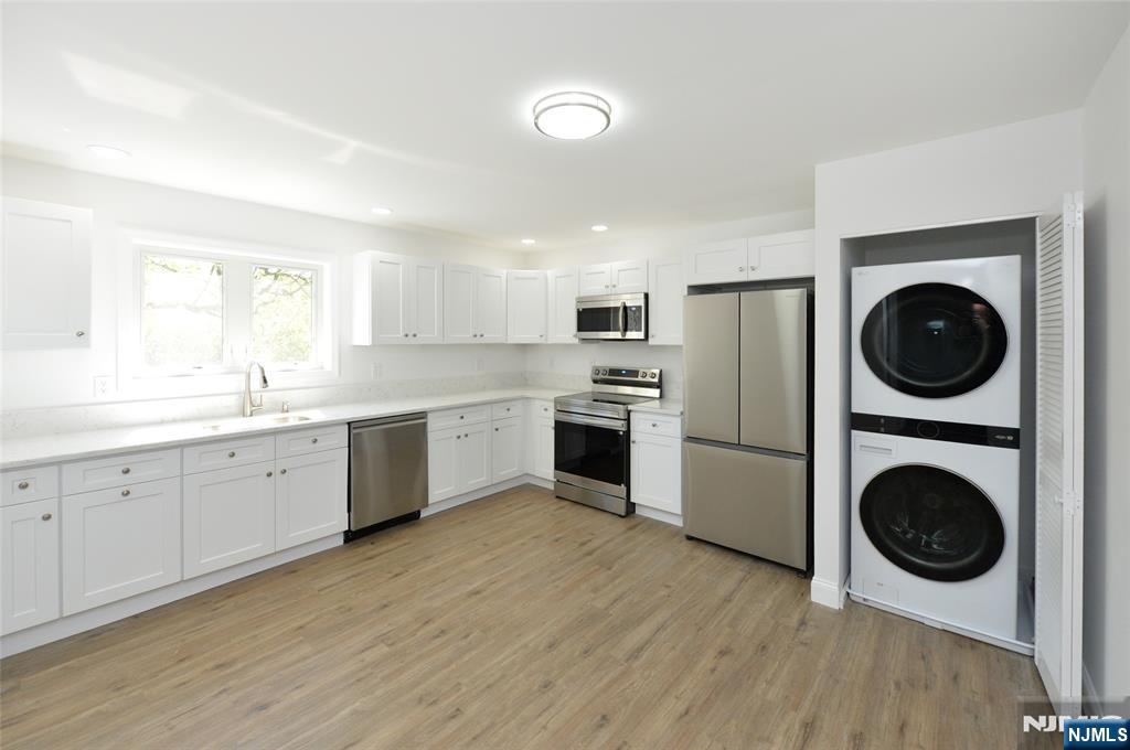 385 Goffle Road, Unit 2 Ridgewood, NJ 07450 - Photo 5 of 11