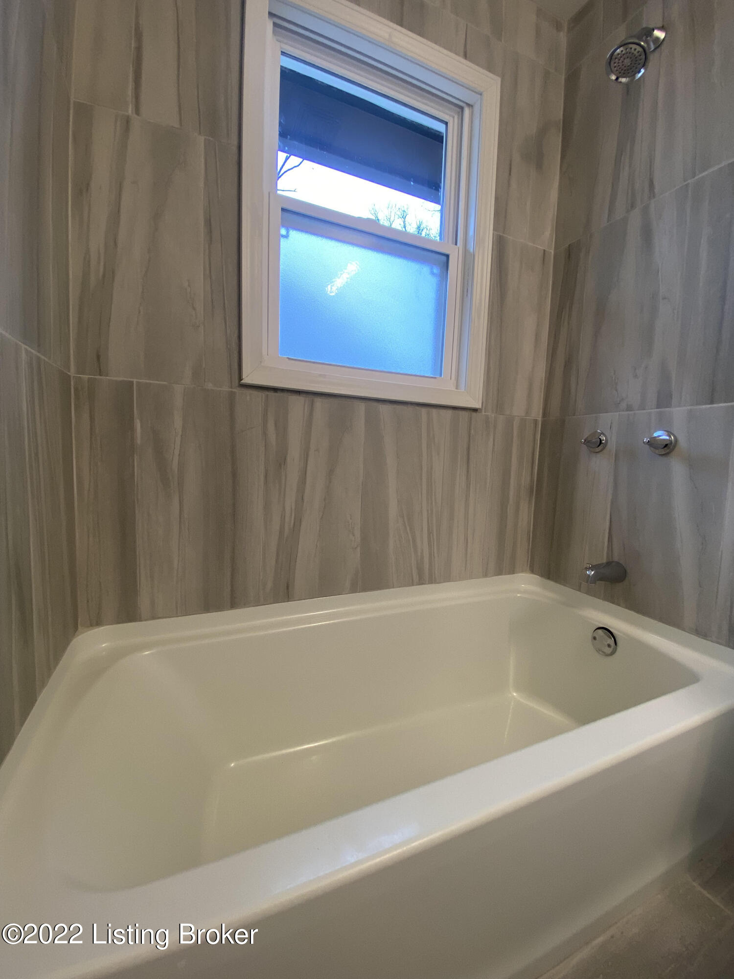 7647 3rd Street Road Louisville, KY 40214 - Photo 10 of 50 bathroom