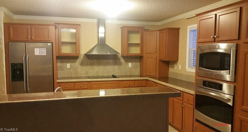 7828 Jugtown Road Seagrove, NC 27341 - Photo 2 of 12