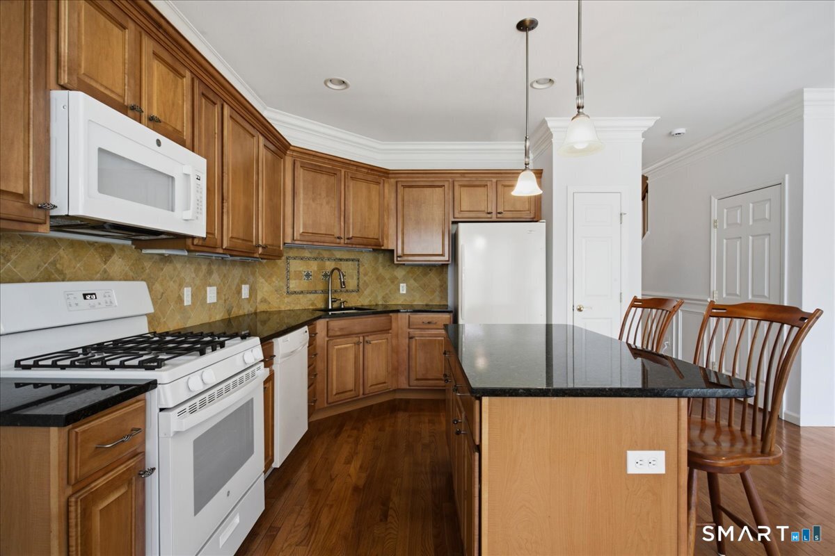 11 Mercy Street, Unit 11 Danbury, CT 06810 - Photo 12 of 30