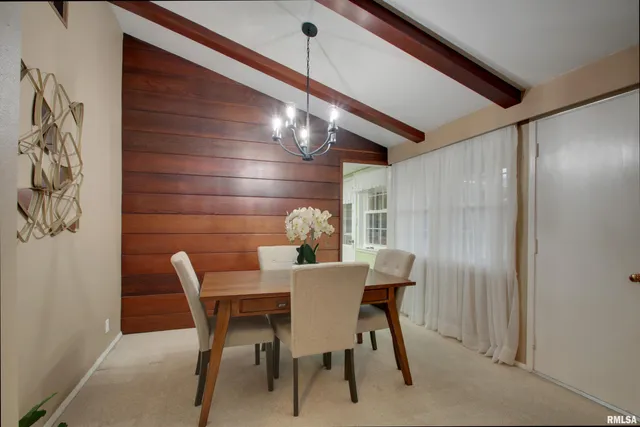 $287,500 | 328 Lincoln Hill Northwest, Quincy, IL 62301