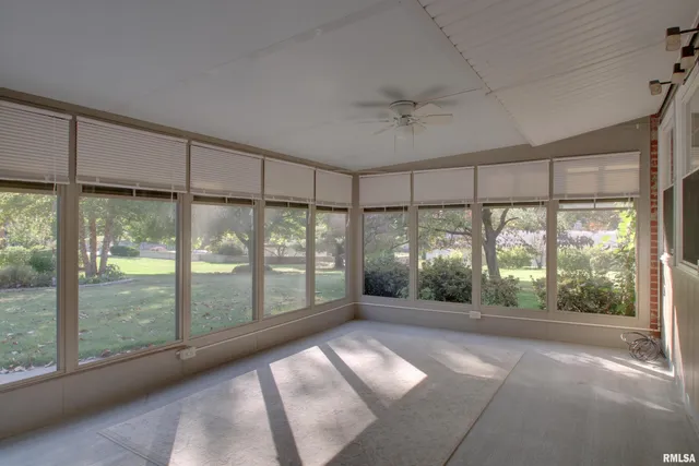 $289,900 | 328 Lincoln Hill Northwest, Quincy, IL 62301