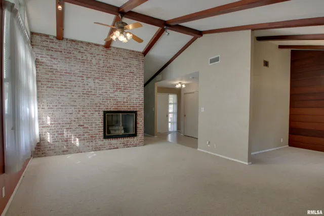 $289,900 | 328 Lincoln Hill Northwest, Quincy, IL 62301