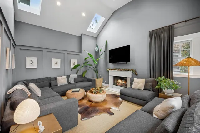 $1,895,000 | 39 Baywood Terrace, San Rafael, CA 94901