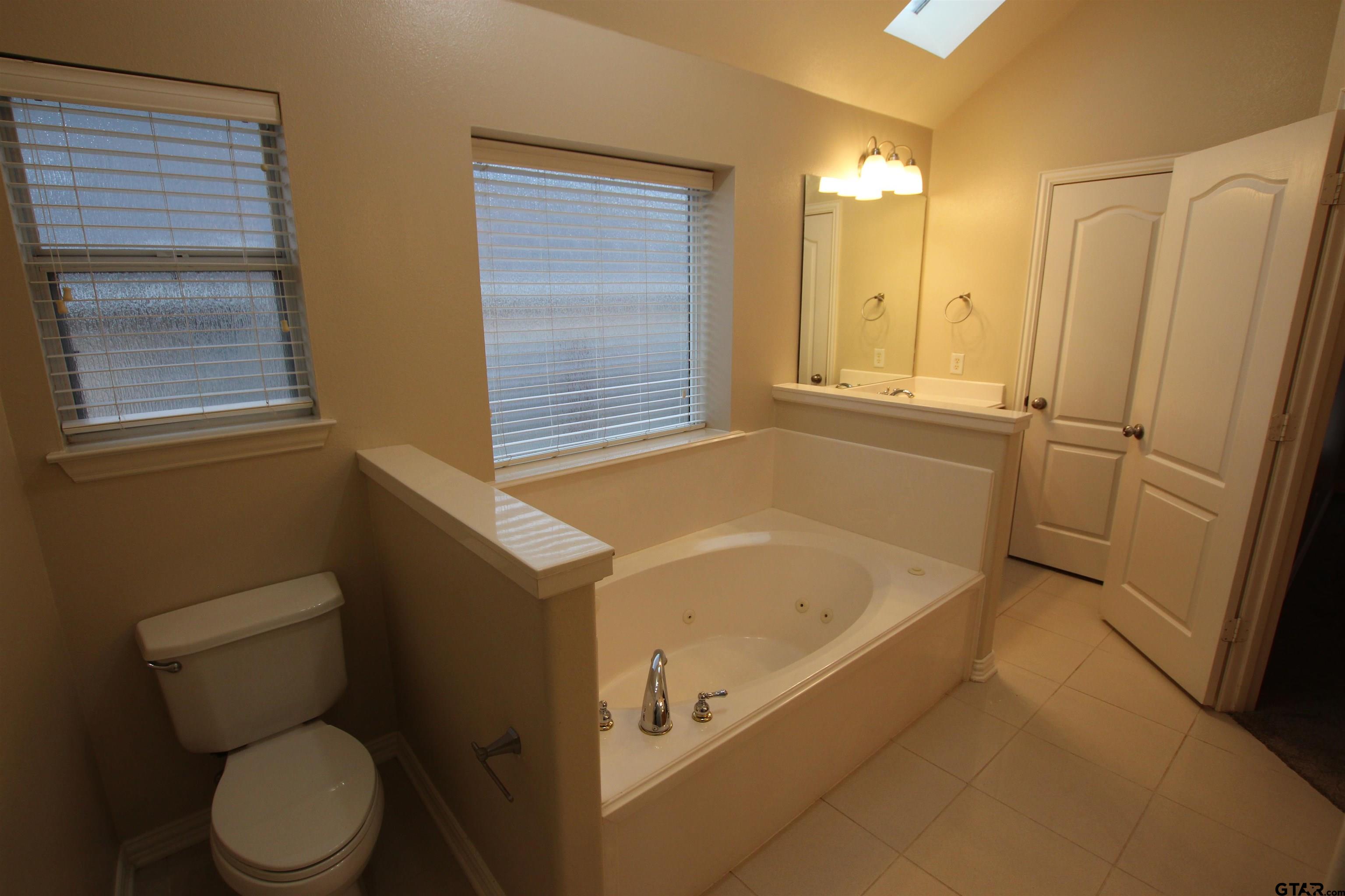 2092 Rana Park Flint, TX 75762 - Photo 10 of 21 Gallery Image 10