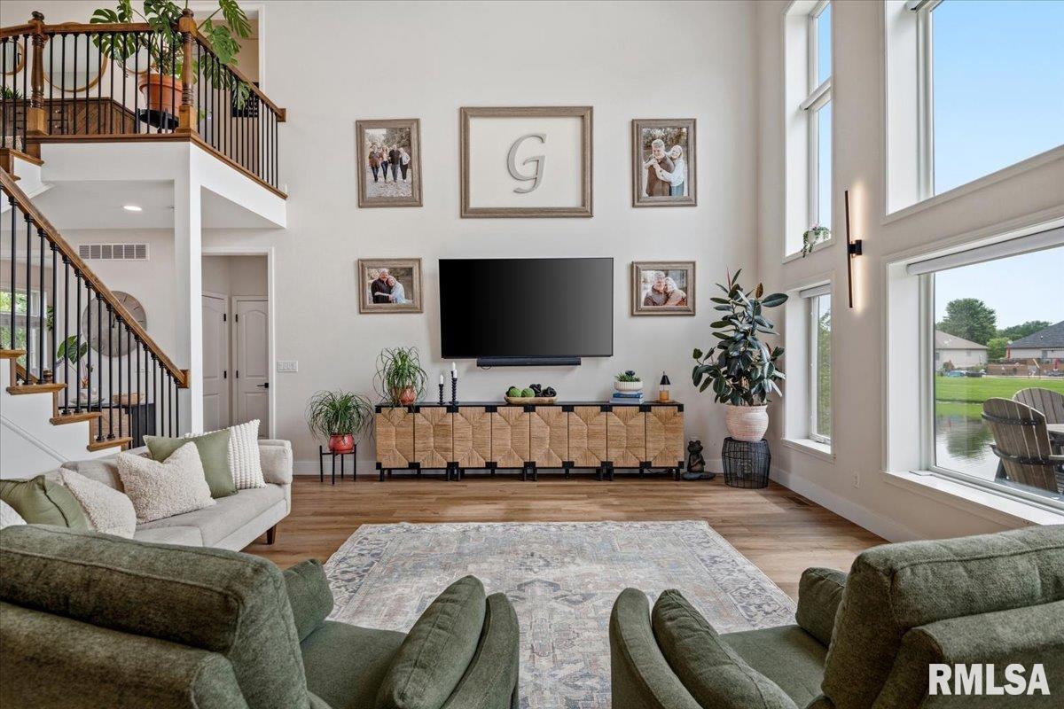 1070 Nine Rock Road Sherman, IL 62684 - Photo 8 of 80 Gallery Image 8