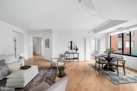 $325,000 | 3704 North Charles Street, Unit 303, Baltimore, MD 21218