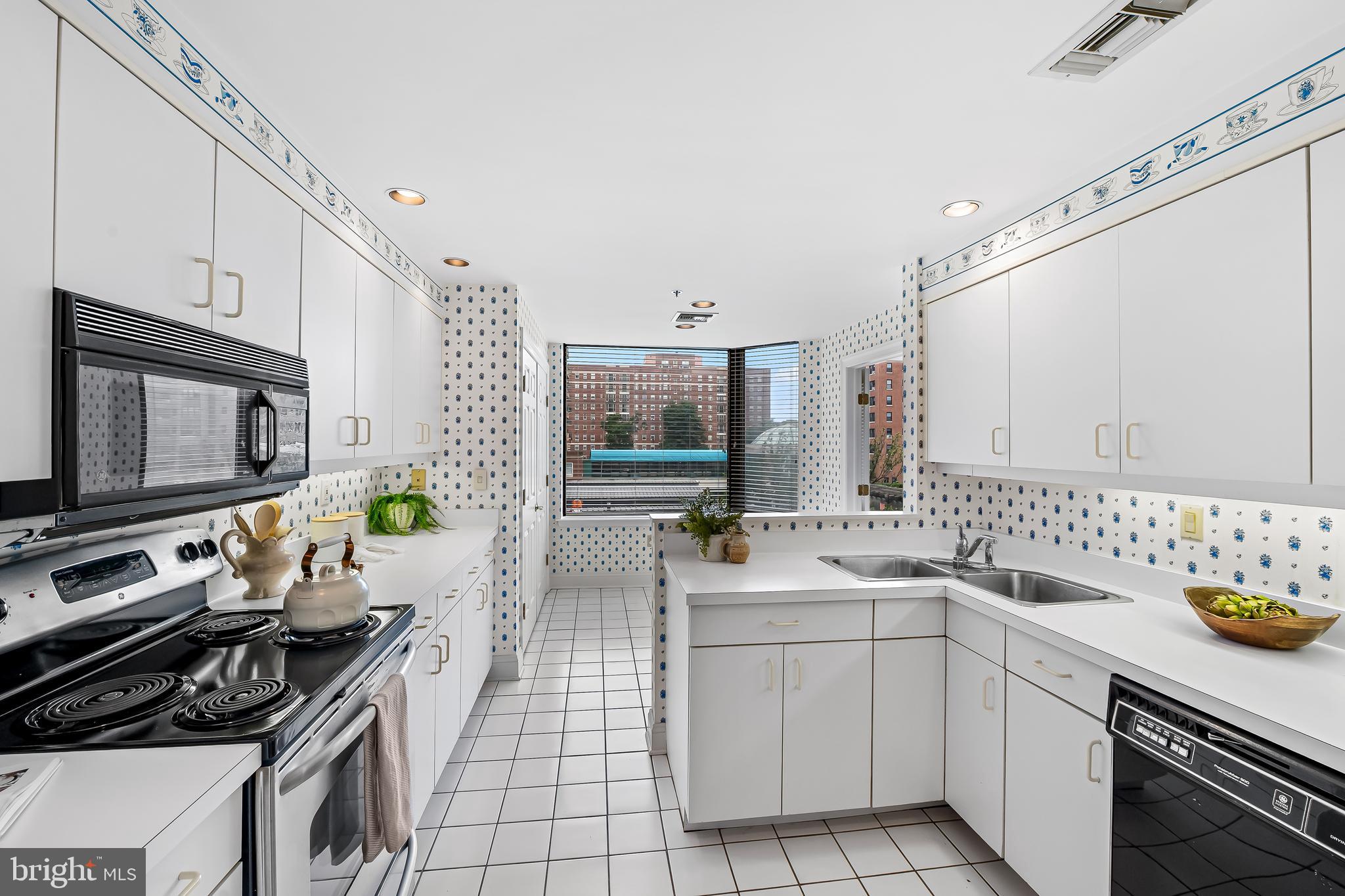 3704 North Charles Street, Unit 303 Baltimore, MD 21218 - Photo 20 of 49