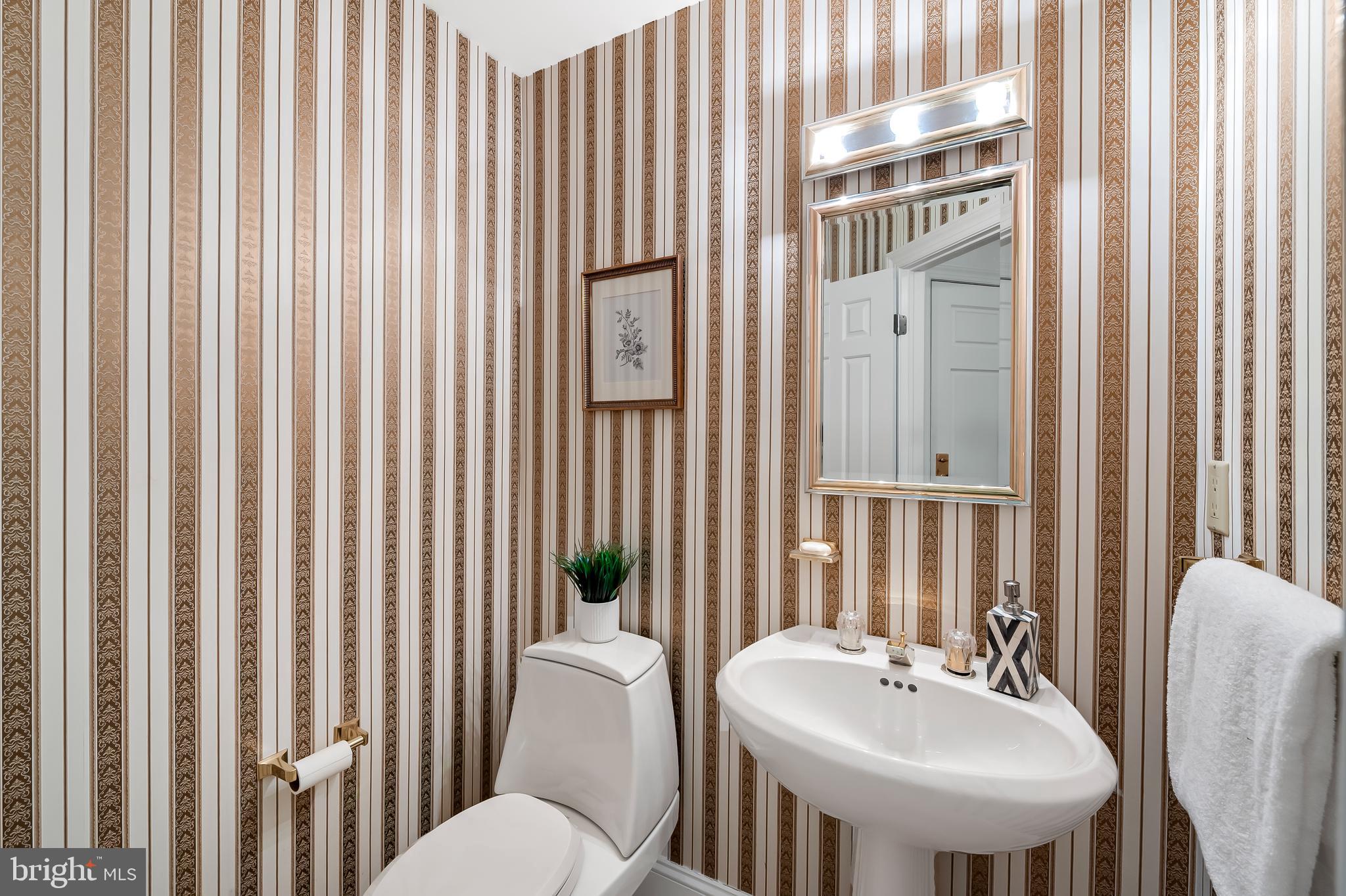 3704 North Charles Street, Unit 303 Baltimore, MD 21218 - Photo 25 of 49