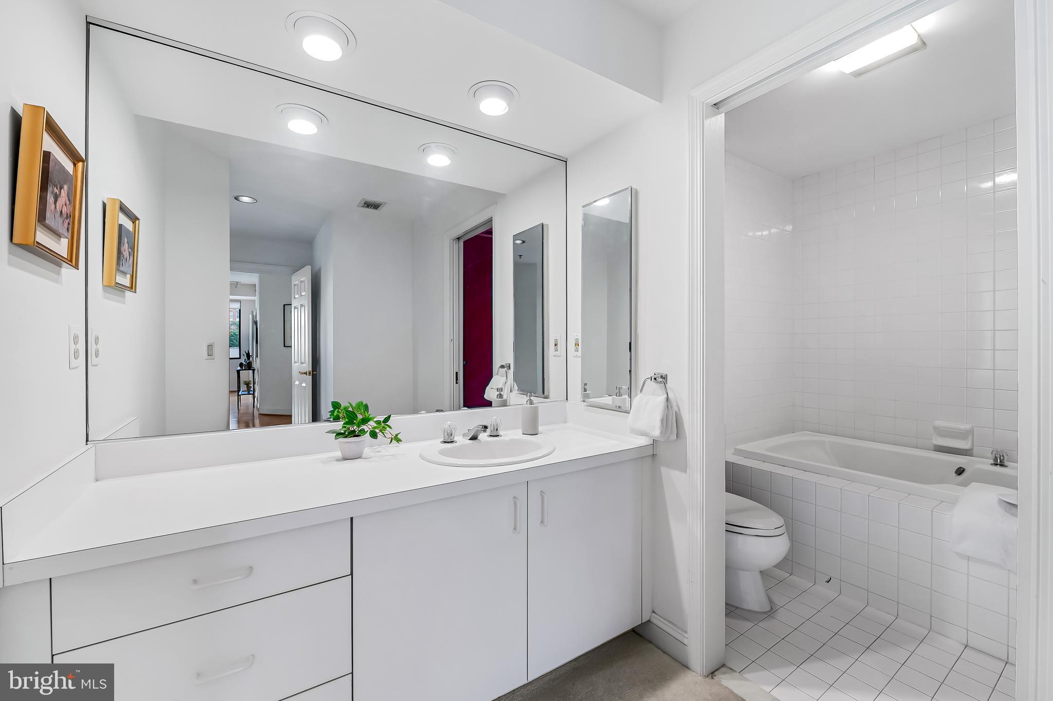 3704 North Charles Street, Unit 303 Baltimore, MD 21218 - Photo 36 of 49