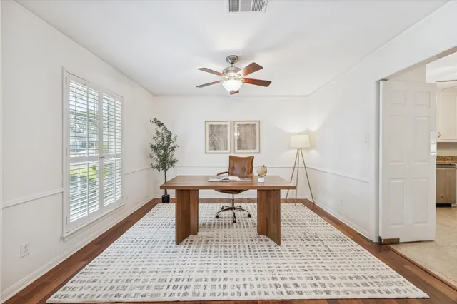 $729,000 | 7902 Windswept Lane, Houston, TX 77063