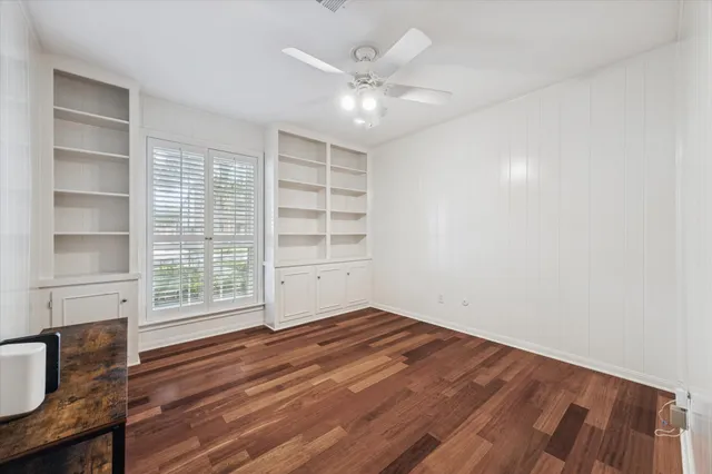 $729,000 | 7902 Windswept Lane, Houston, TX 77063