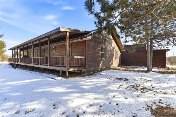 $359,900 | W8731 Ember Avenue, Oxford, WI 53952