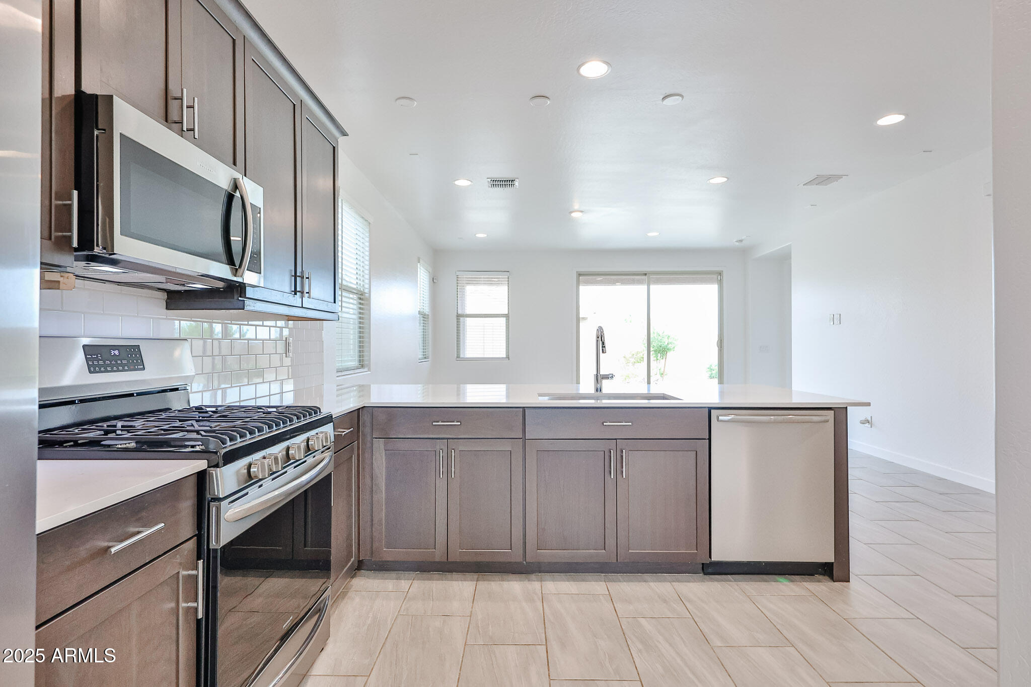 16828 West Evergreen Road Waddell, AZ 85355 - Photo 12 of 32 B (9)