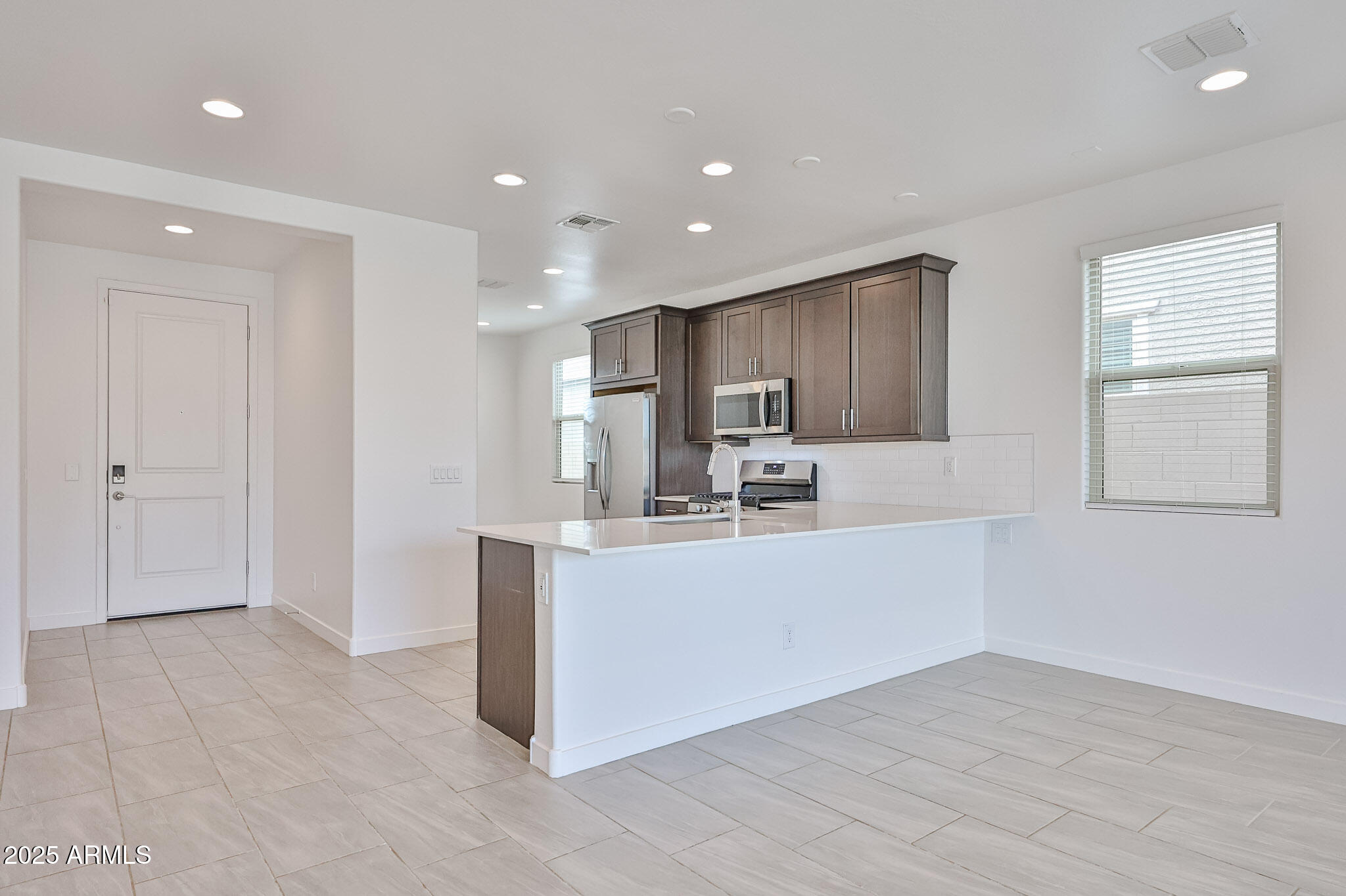 16828 West Evergreen Road Waddell, AZ 85355 - Photo 8 of 32 B (5)