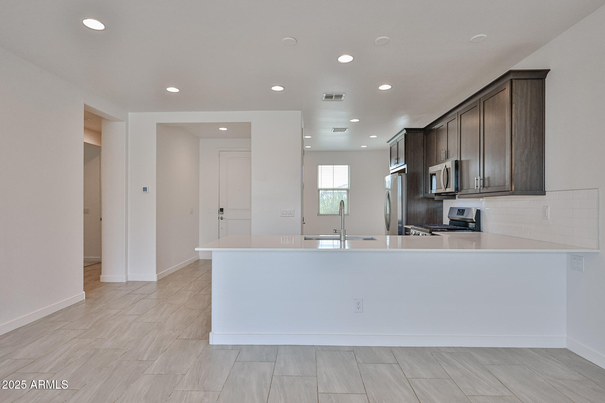 16828 West Evergreen Road Waddell, AZ 85355 - Photo 9 of 32 B (6)