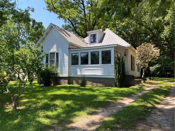 $1,875 | 101 1st Avenue Northwest, Lilburn, GA 30047