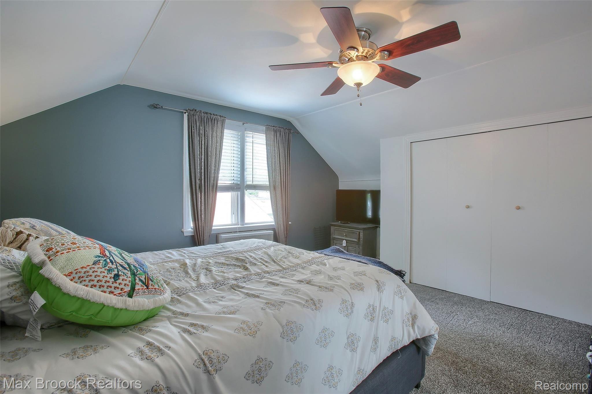 1674 Harvard Road Berkley, MI 48072 - Photo 12 of 30 12-Master-Bedroom-2nd-View.jpg