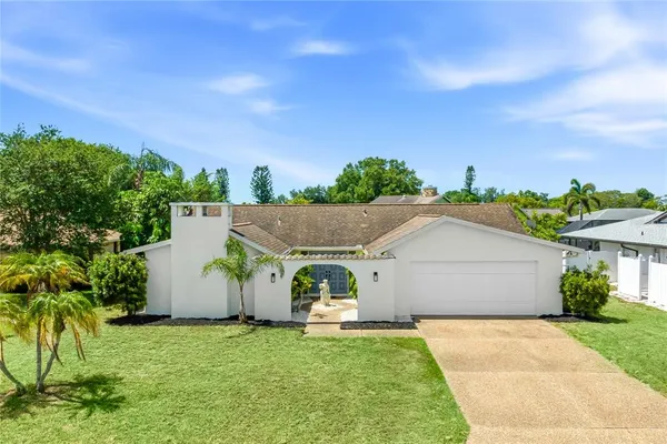$450,000 | 5710 Doral Court, Sarasota, FL 34238