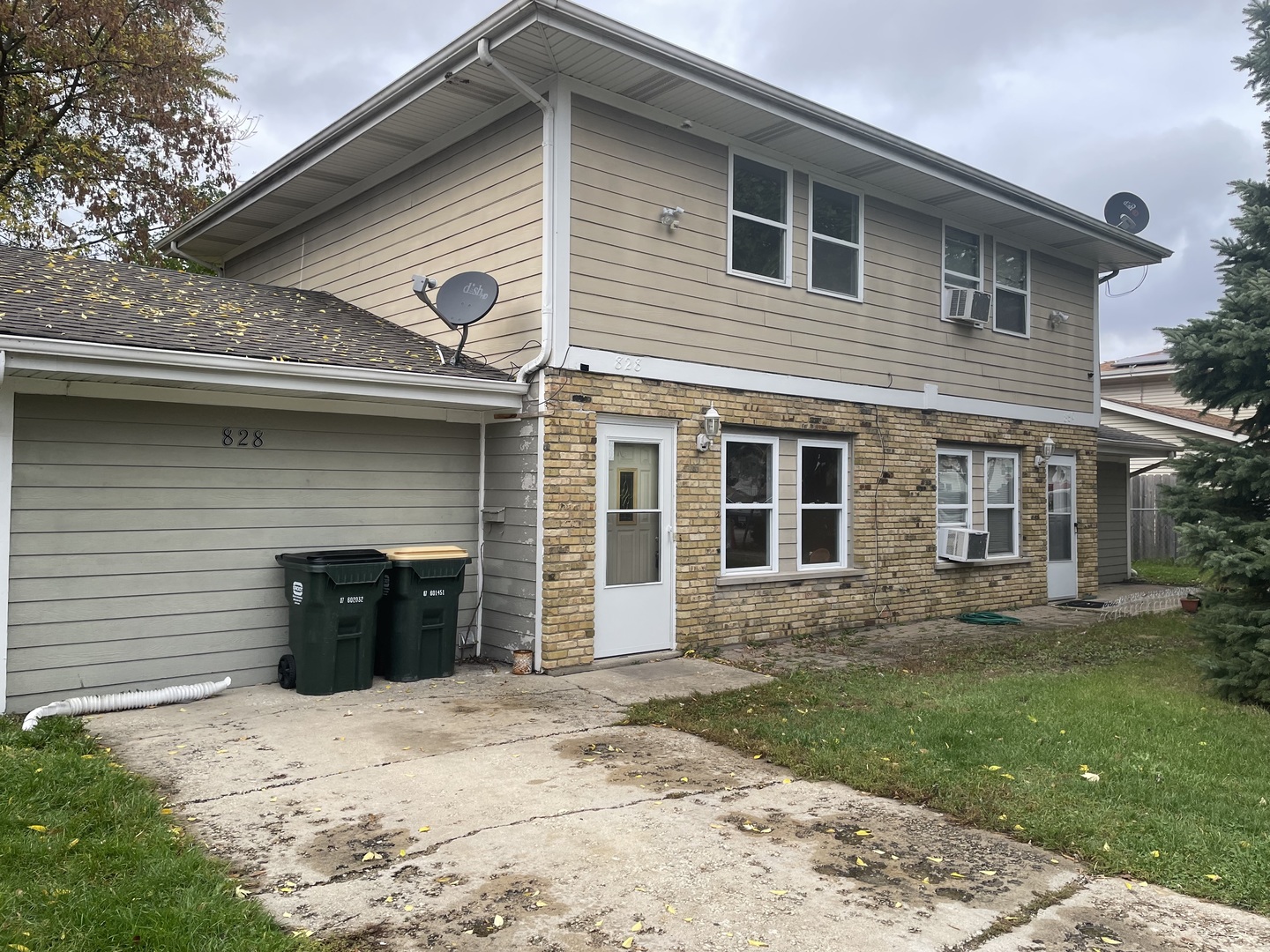 828-830 North Randall Road Aurora, IL 60506 - Photo 1 of 1 Gallery Image 1