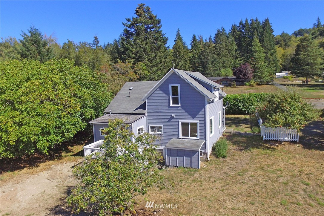 10958 Olalla Valley Road Southeast Olalla, WA 98359 - Photo 2 of 25 Gallery Image 2