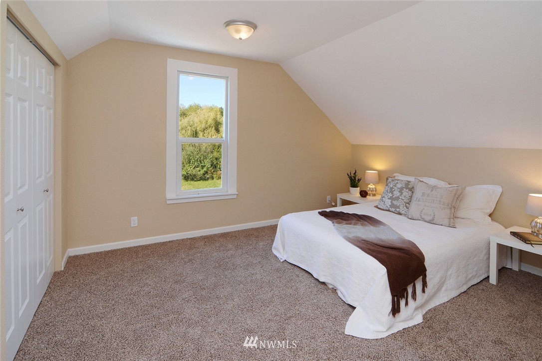 10958 Olalla Valley Road Southeast Olalla, WA 98359 - Photo 12 of 25 Gallery Image 12