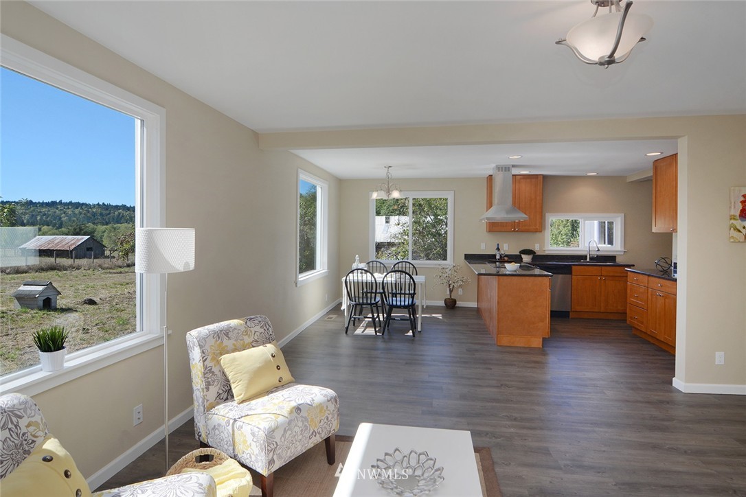 10958 Olalla Valley Road Southeast Olalla, WA 98359 - Photo 4 of 25 Gallery Image 4