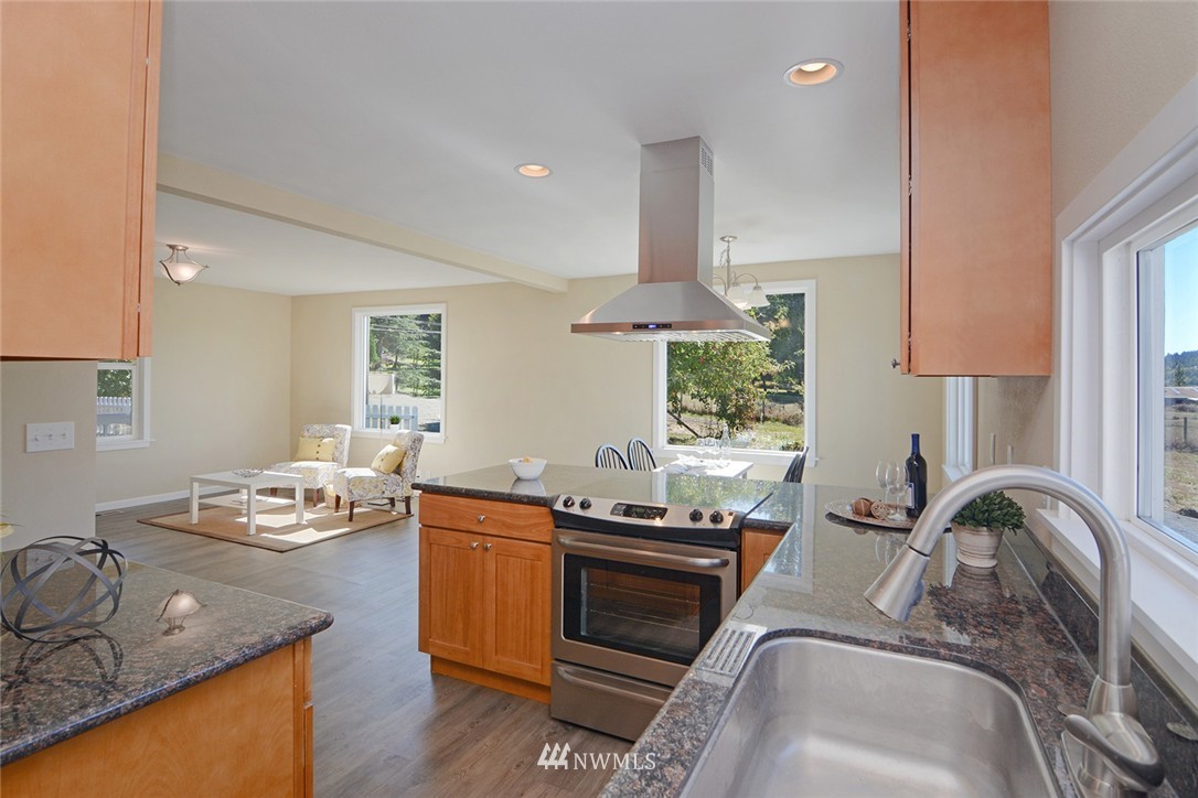10958 Olalla Valley Road Southeast Olalla, WA 98359 - Photo 7 of 25 Gallery Image 7