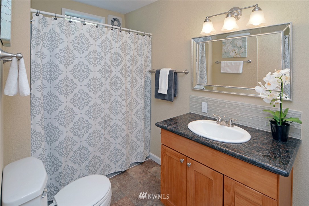 10958 Olalla Valley Road Southeast Olalla, WA 98359 - Photo 10 of 25 Gallery Image 10