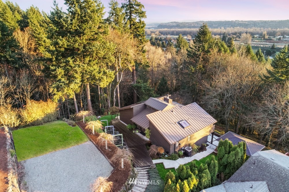 11424 Karshner Road East Edgewood, WA 98372 - Photo 3 of 25