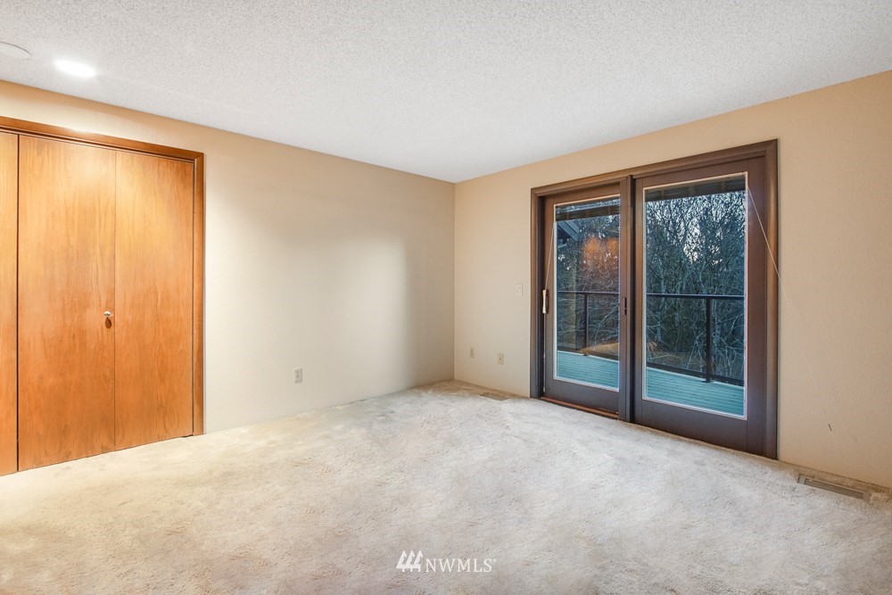 11424 Karshner Road East Edgewood, WA 98372 - Photo 9 of 25