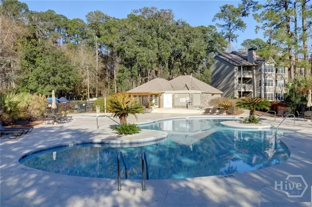 $1,600 | 12300 Apache Avenue, Unit 311, Savannah, GA 31419