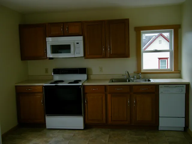 $325,000 | 22 Summer Street, Barre Town, VT 05649