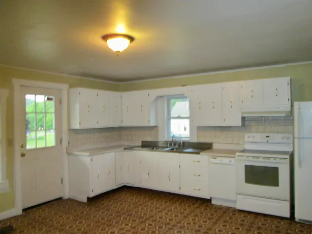 $325,000 | 22 Summer Street, Barre Town, VT 05649