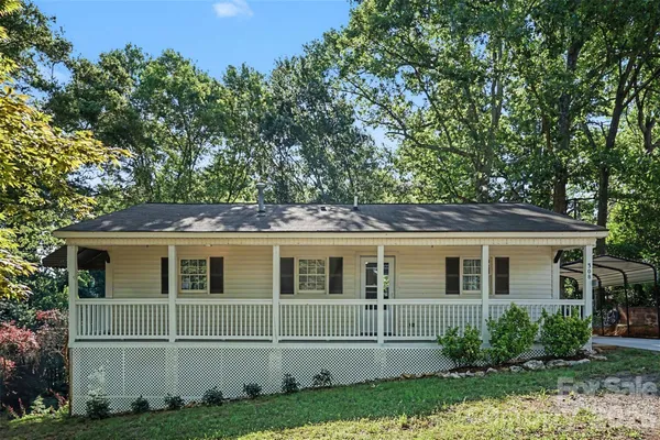 $225,000 | 308 North Carpenter Street, Kings Mountain, NC 28086