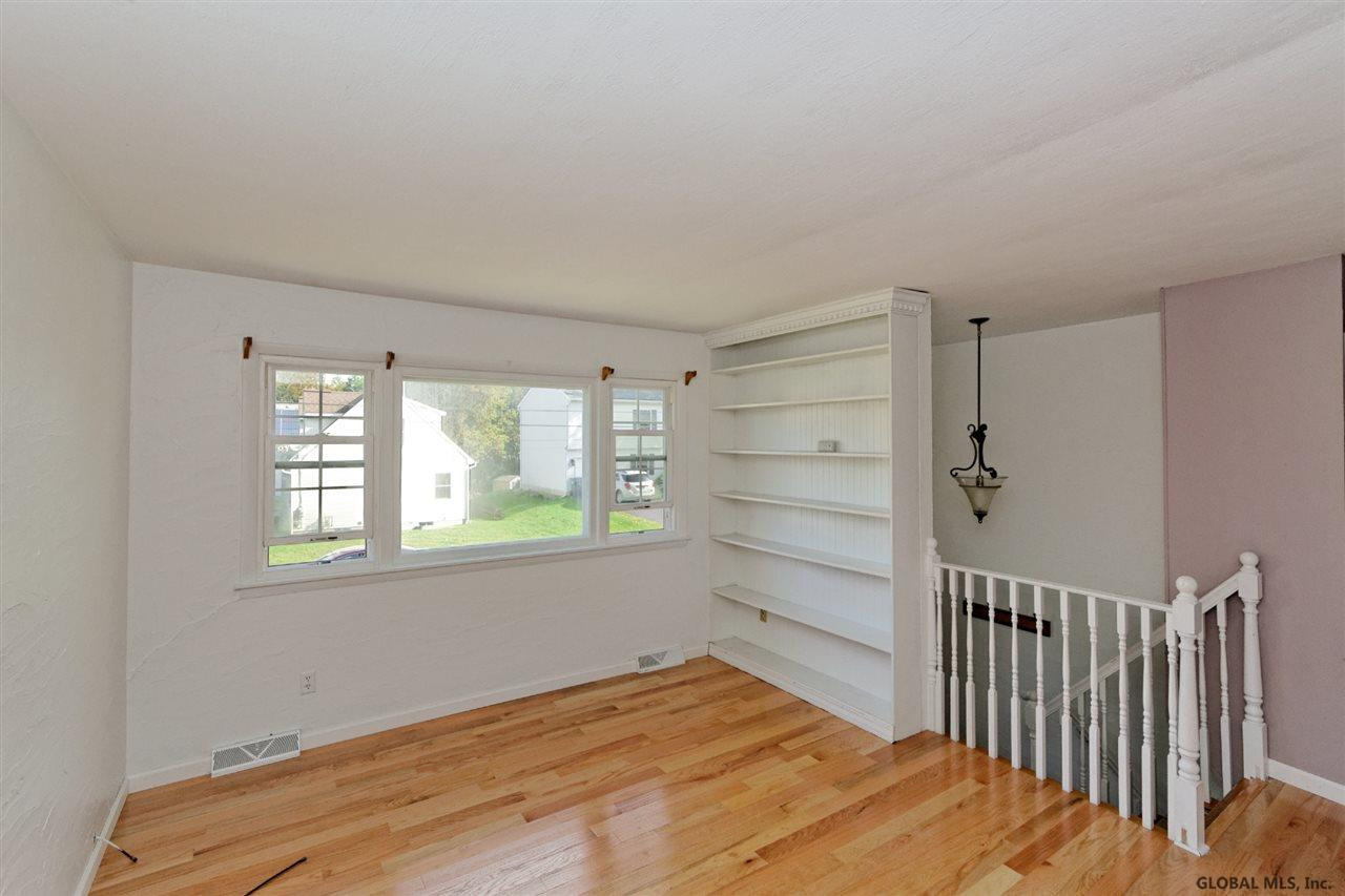19 Delaware Avenue Rensselaer, NY 12144 - Photo 4 of 25 Photo 4