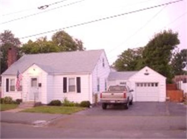 20 Thorpe Road Lynn, MA 01905 - Photo 2 of 17 Gallery Image 2