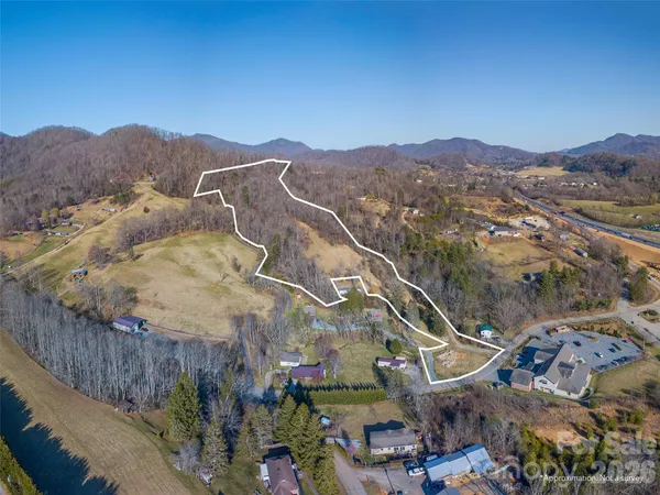 $3,000,000 | 74 Buckeye Cove Road, Canton, NC 28716
