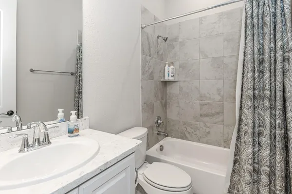 $3,995 | 6110 Meadow Bluff Court, Richmond, TX 77407