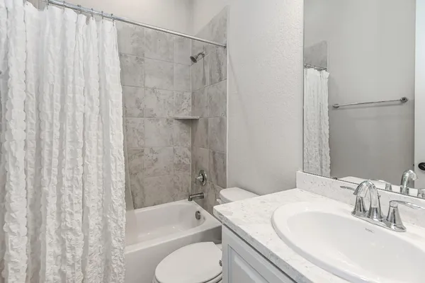 $3,995 | 6110 Meadow Bluff Court, Richmond, TX 77407