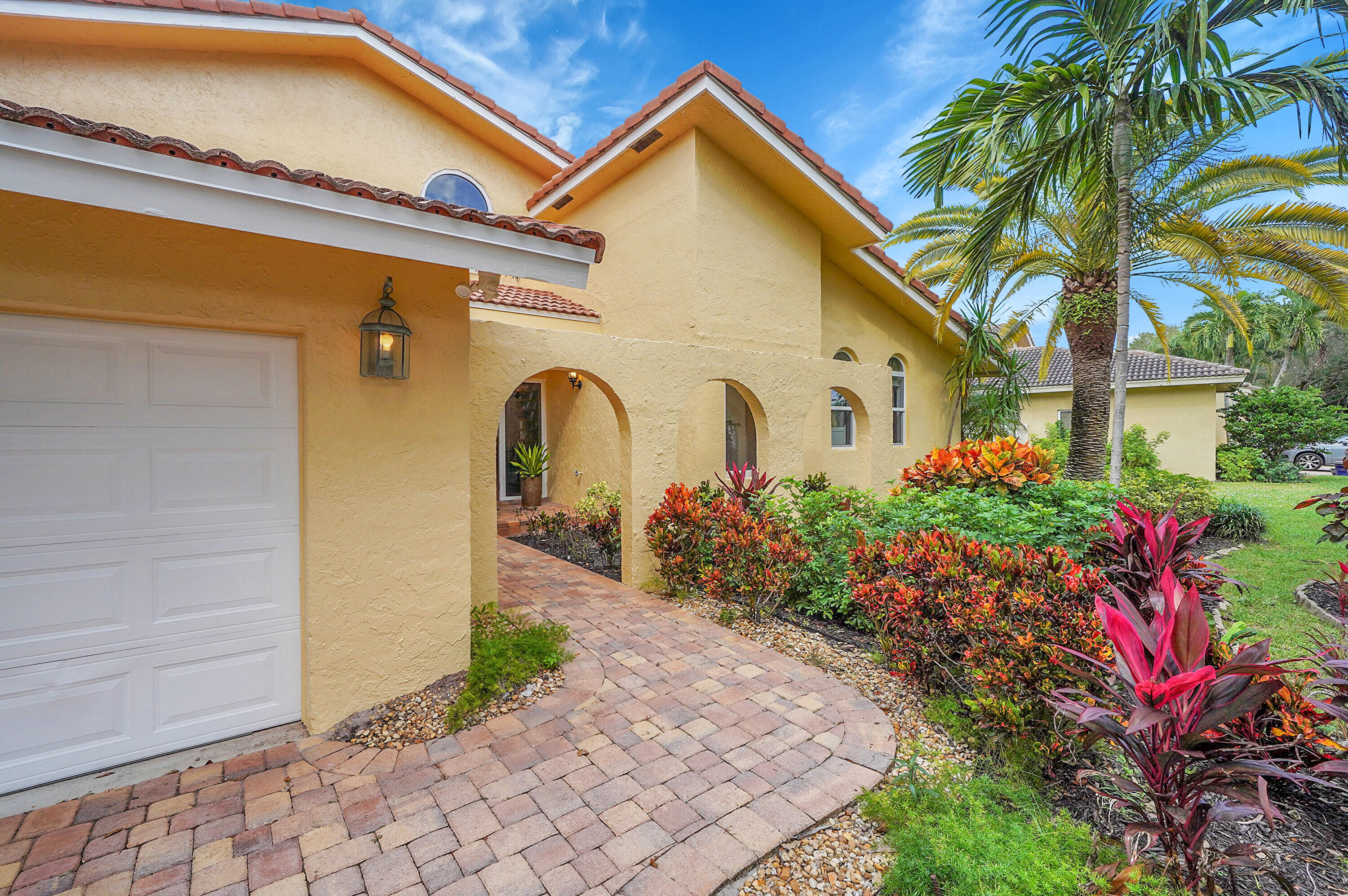 2617 Northwest 41st Street Boca Raton, FL 33434 - Photo 2 of 61 01_0 (2)