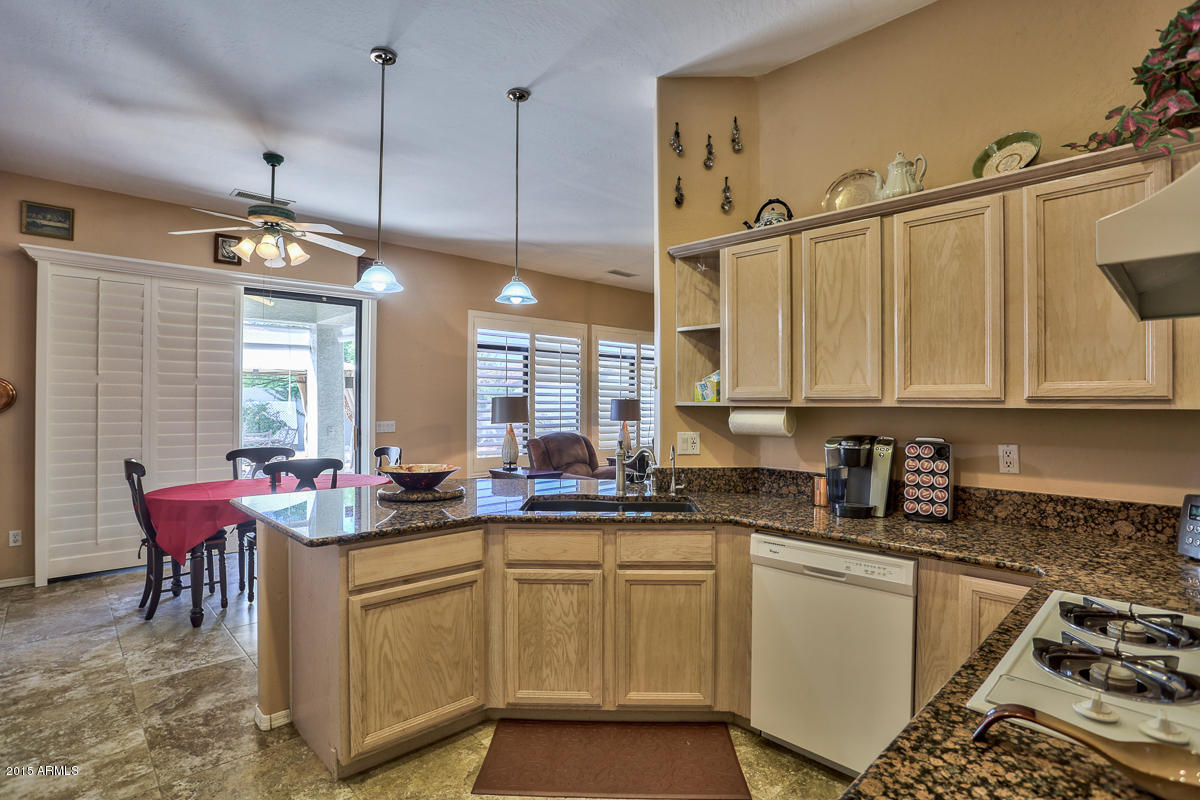 4425 East Weaver Road Phoenix, AZ 85050 - Photo 15 of 34 1-15