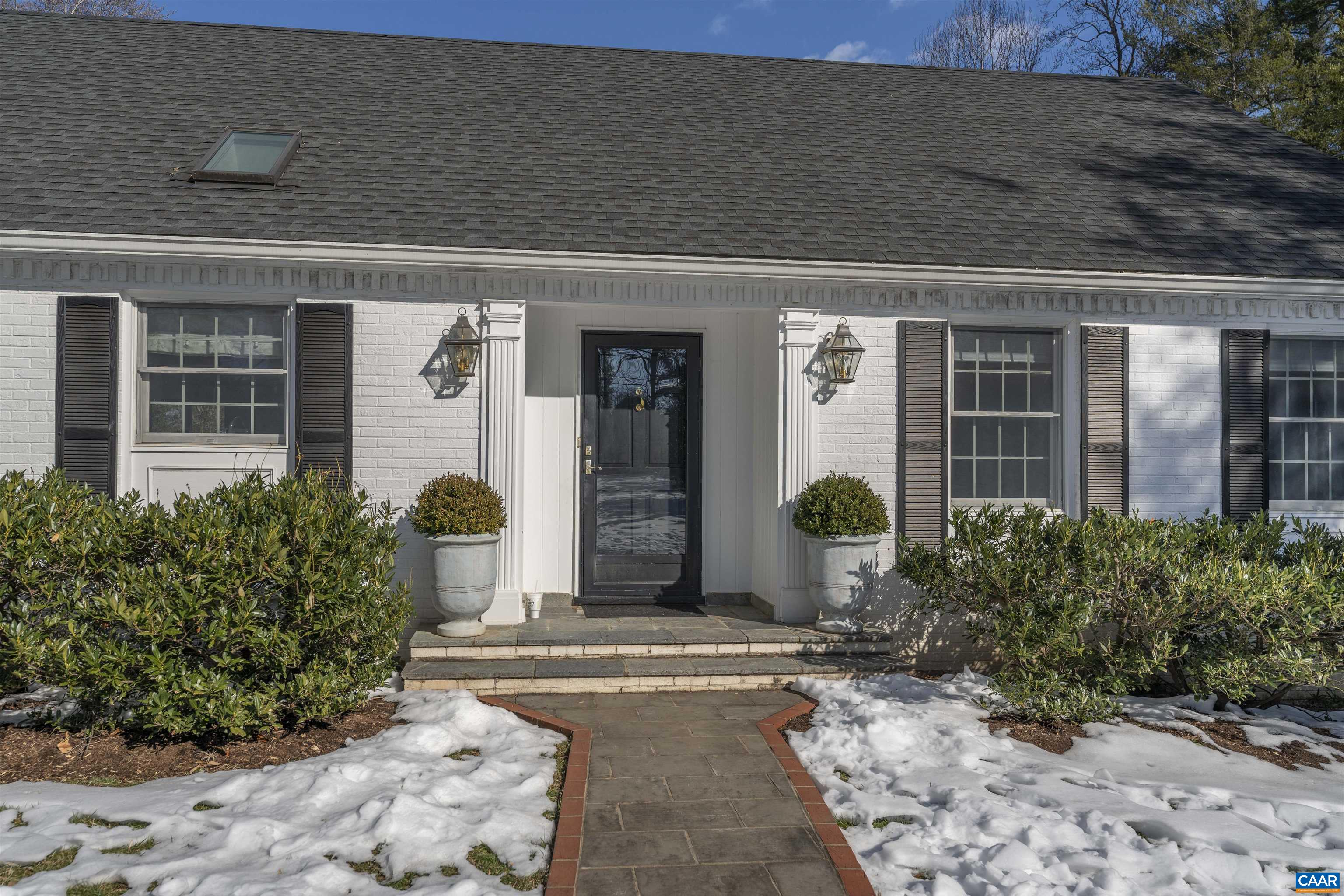 2210 Cornwall Road Charlottesville, VA 22901 - Photo 4 of 47 Gallery Image 4