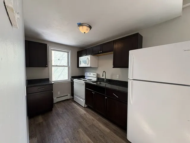 $800 | 171 Pleasant Street, Unit 1, Attleboro, MA 02703